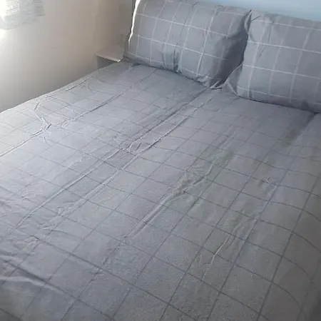 Kingdom - Parrot Semesterpark *