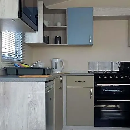 Kingdom - Parrot Tatil parkı Millom